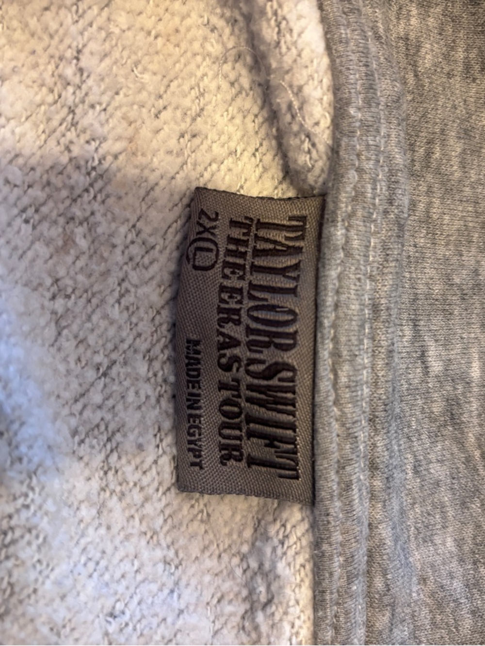 Official Taylor Swift merchandise The Eras Tour quarter zip 2XL - Picture 3 of 4